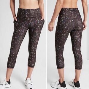 ATHLETA Lightening City Lights Capri Brown women’s Size L